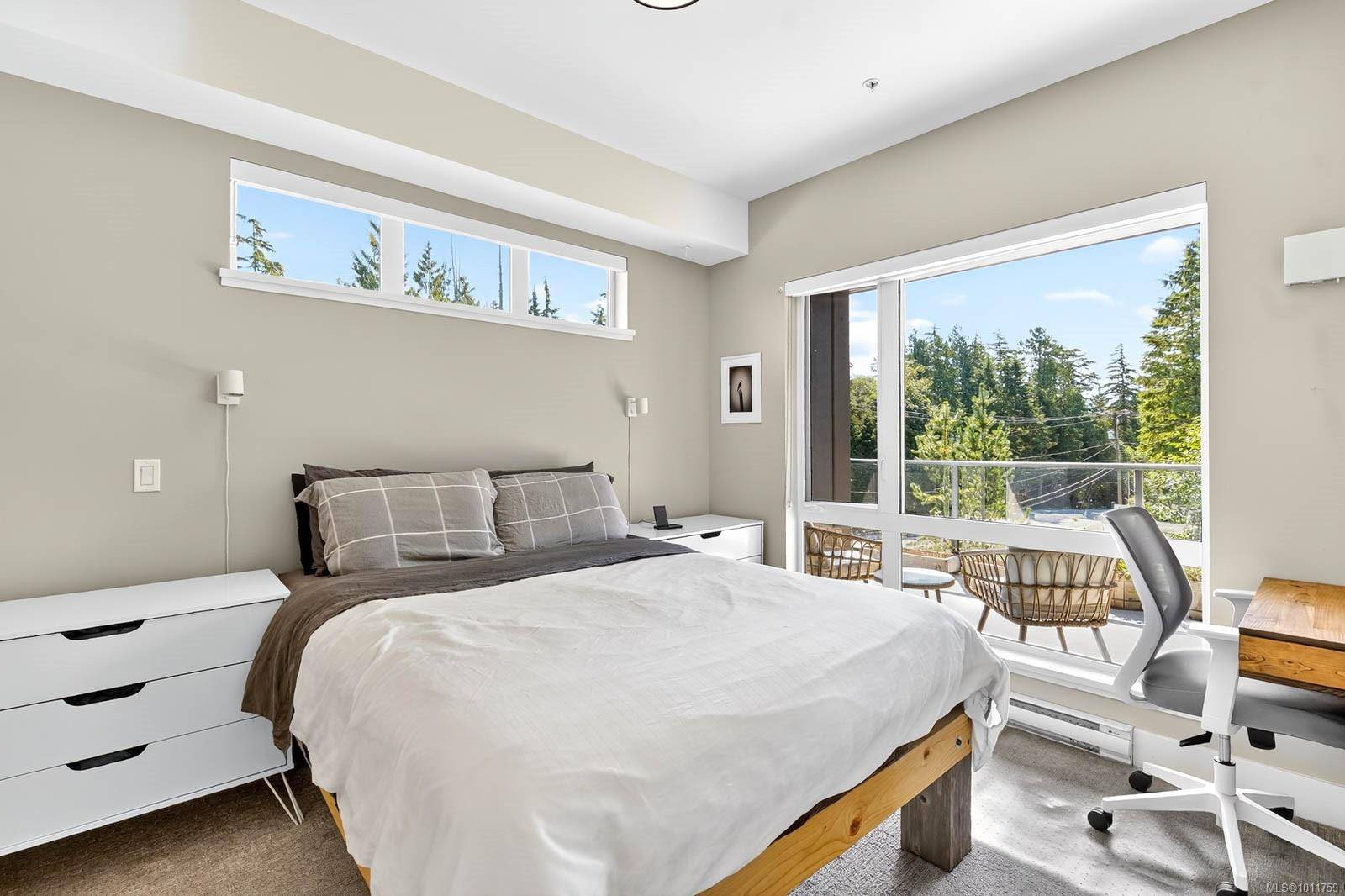 Tofino, BC V0R 2Z0,700 Yew Wood Rd #302