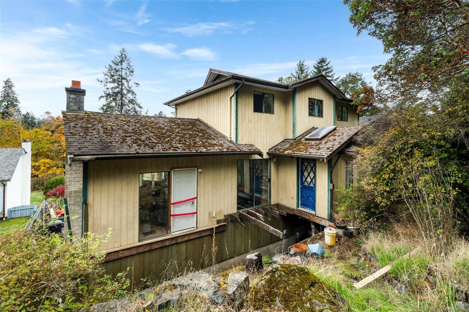 Langford, BC V9B 4Y1,2486 Jeanine Dr