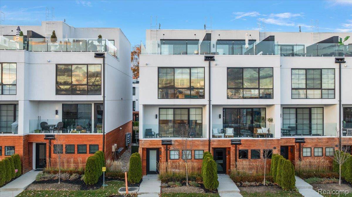 Royal Oak, MI 48067,533 E Harrison AVE #41