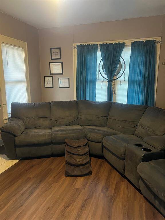 Dallas, TX 75214,6107 Richmond Avenue