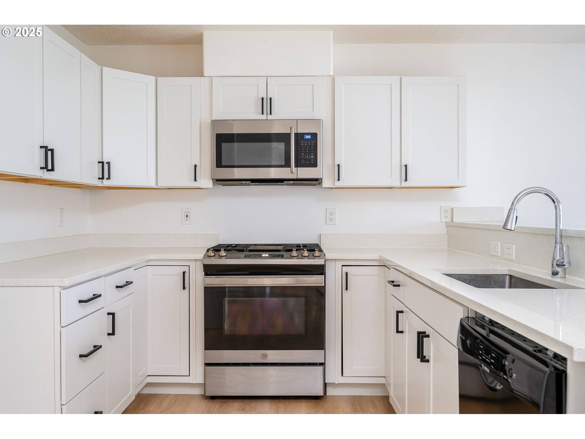 Sandy, OR 97055,39380 AMHERST ST