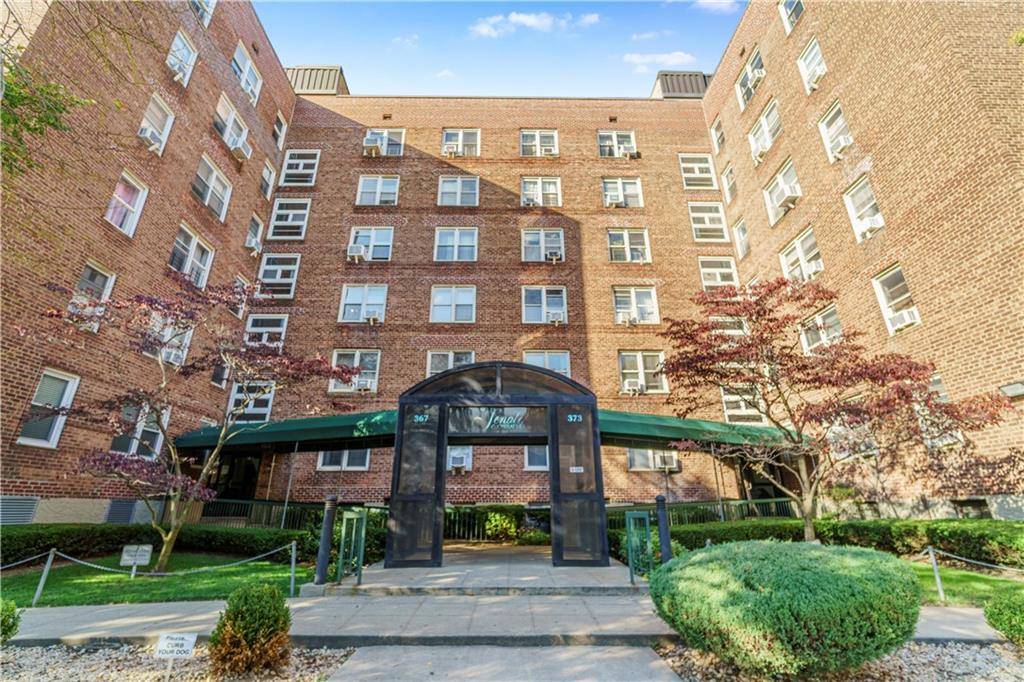 Brooklyn, NY 11223,367 Avenue S #2E