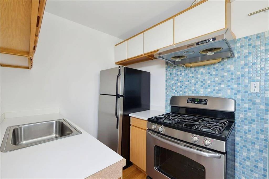 Brooklyn, NY 11223,367 Avenue S #2E