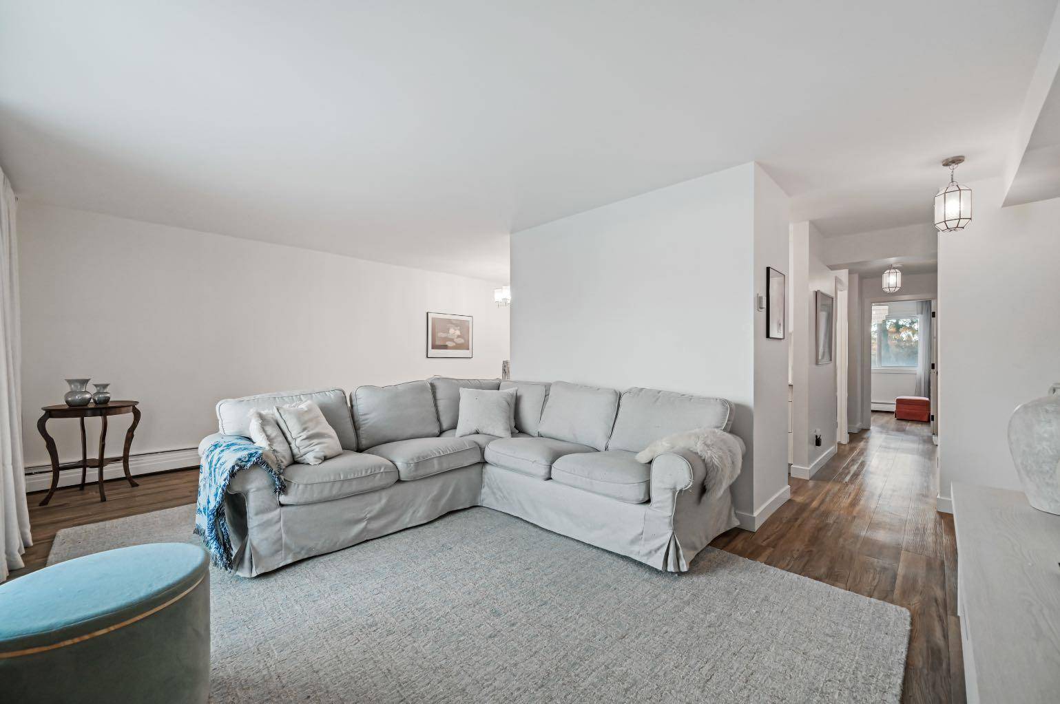 Calgary, AB T2H 1N2,315 Heritage DR SE #102