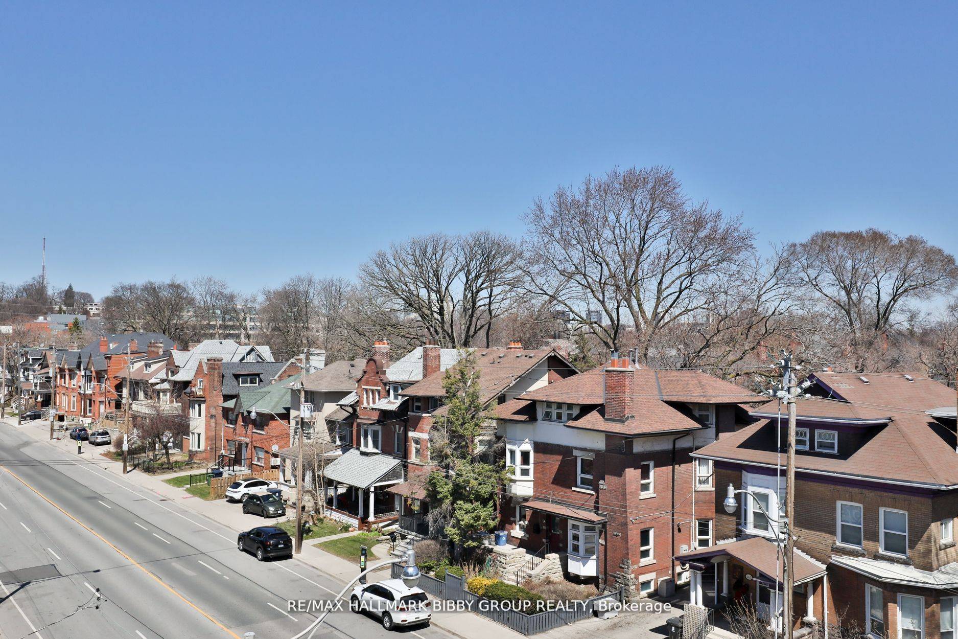 Toronto C02, ON M5R 2T8,126 Spadina RD #4