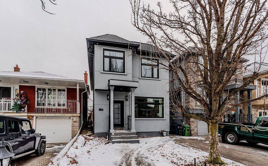 Toronto E03, ON M4B 1T3,75 Holmstead AVE