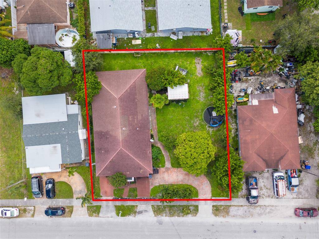 Hollywood, FL 33023,5720 Flagler St