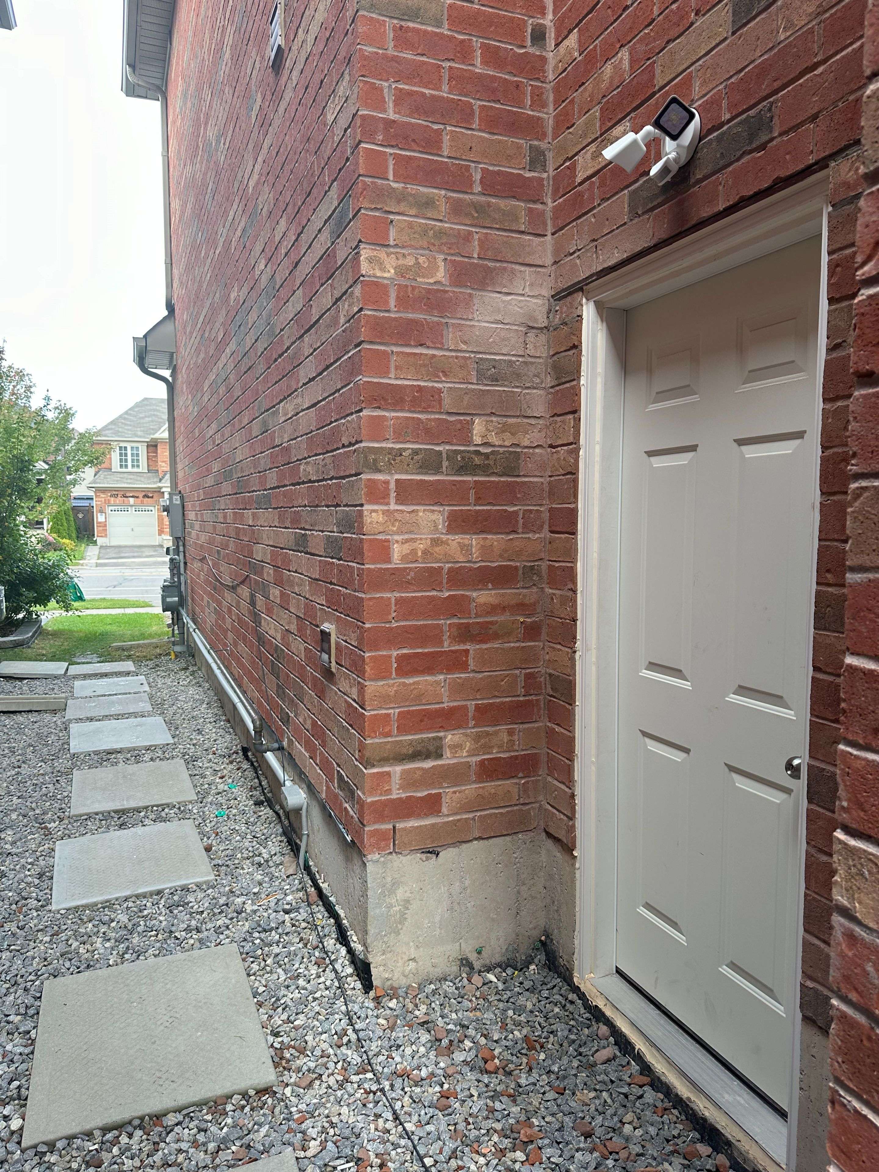 Milton, ON L9T 7T1,1116 Savoline BLVD #LOWER