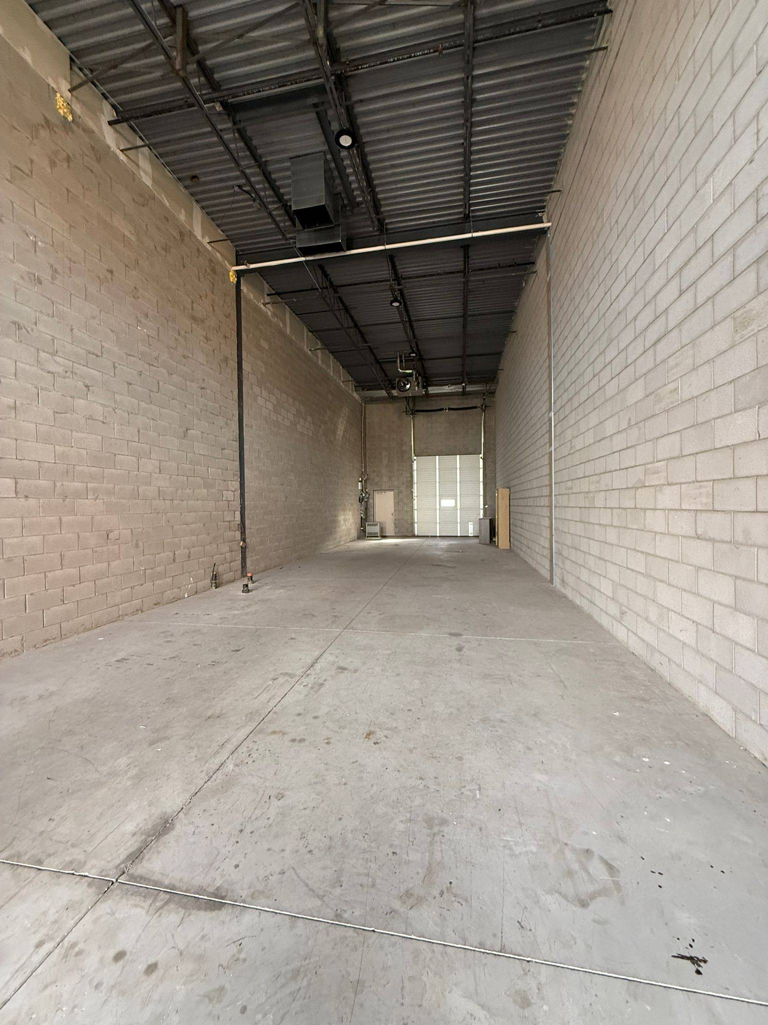 Brampton, ON L6S 0E8,15 Sun Pac BLVD #18