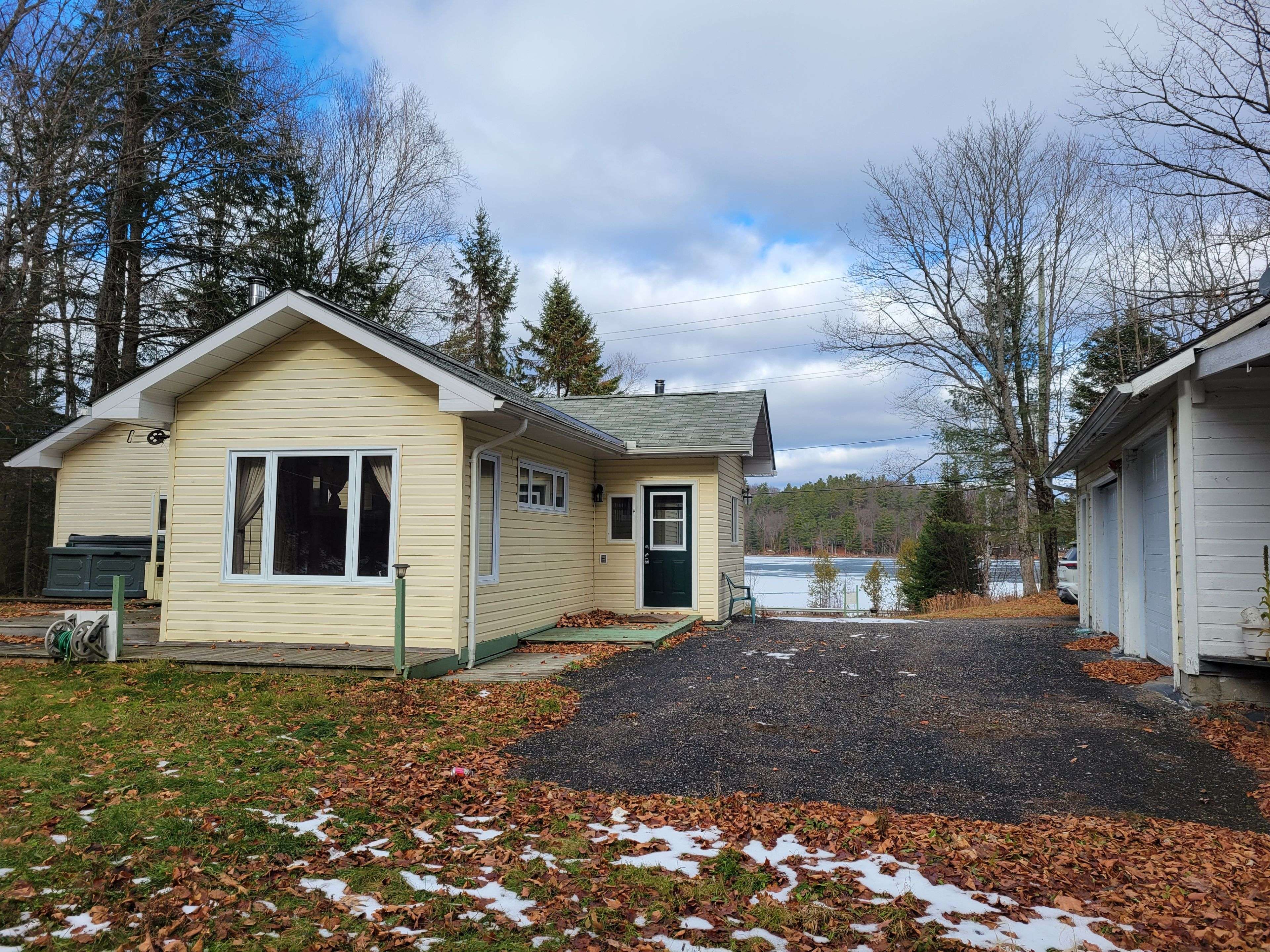 Algonquin Highlands, ON K0M 1S0,18063 35 HWY