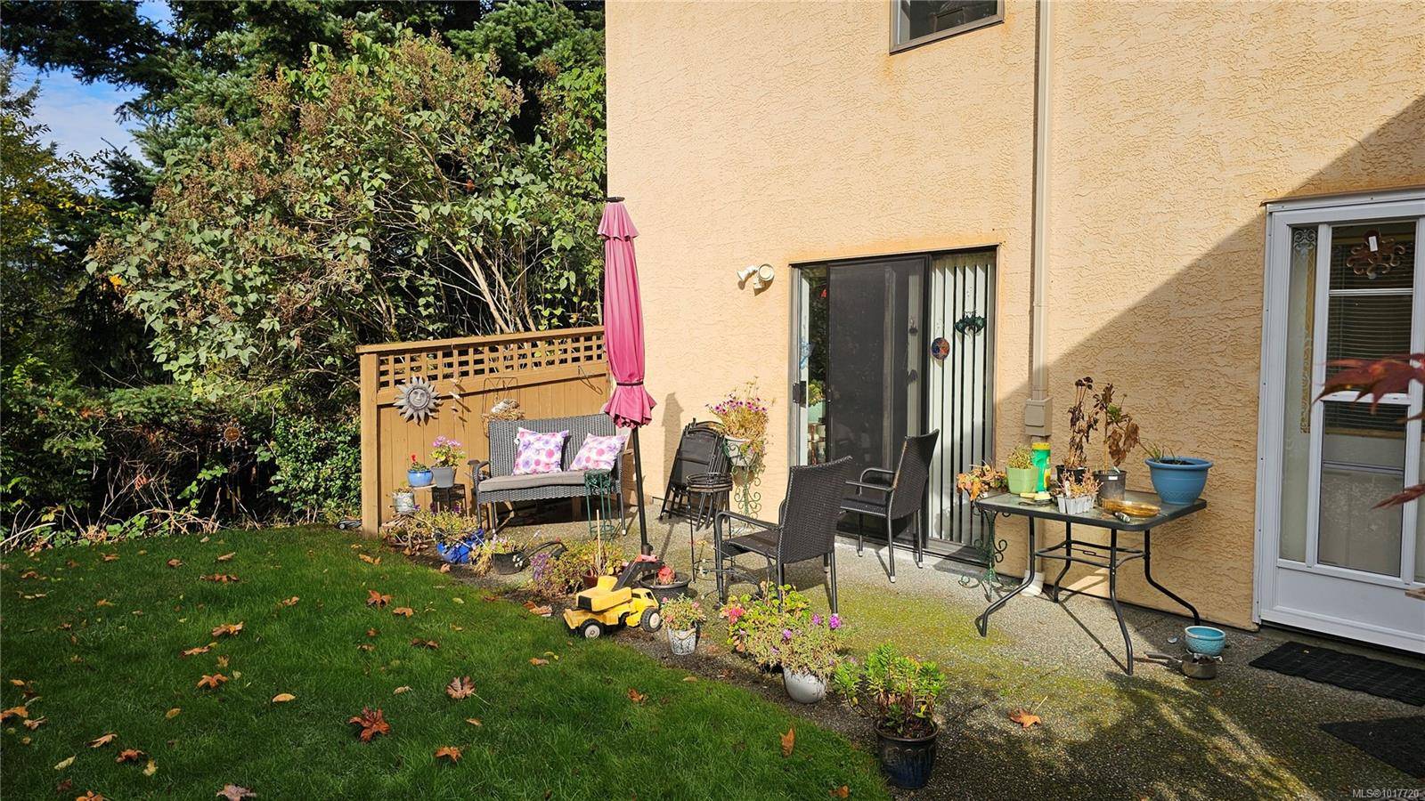 Colwood, BC V9B 1Z6,639 Kildew Rd #12