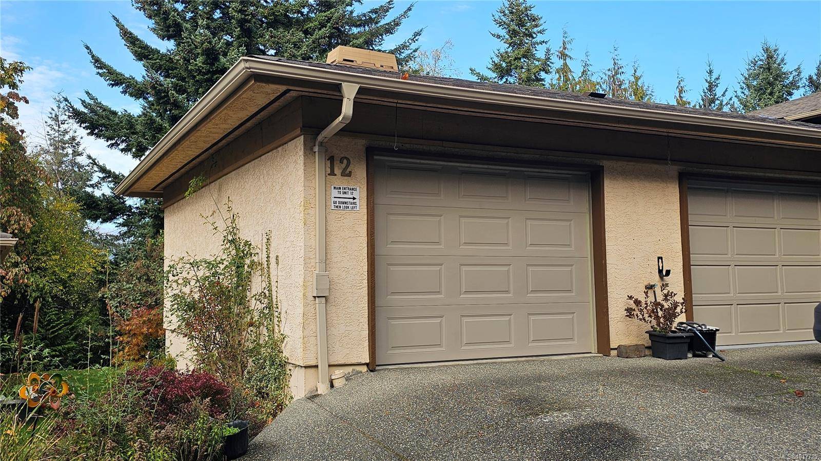 Colwood, BC V9B 1Z6,639 Kildew Rd #12