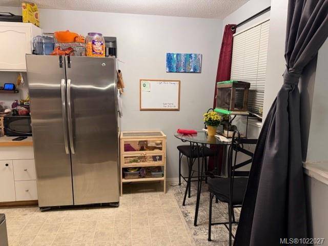 Nanaimo, BC V9R 2A4,997 Bowen Rd #4108