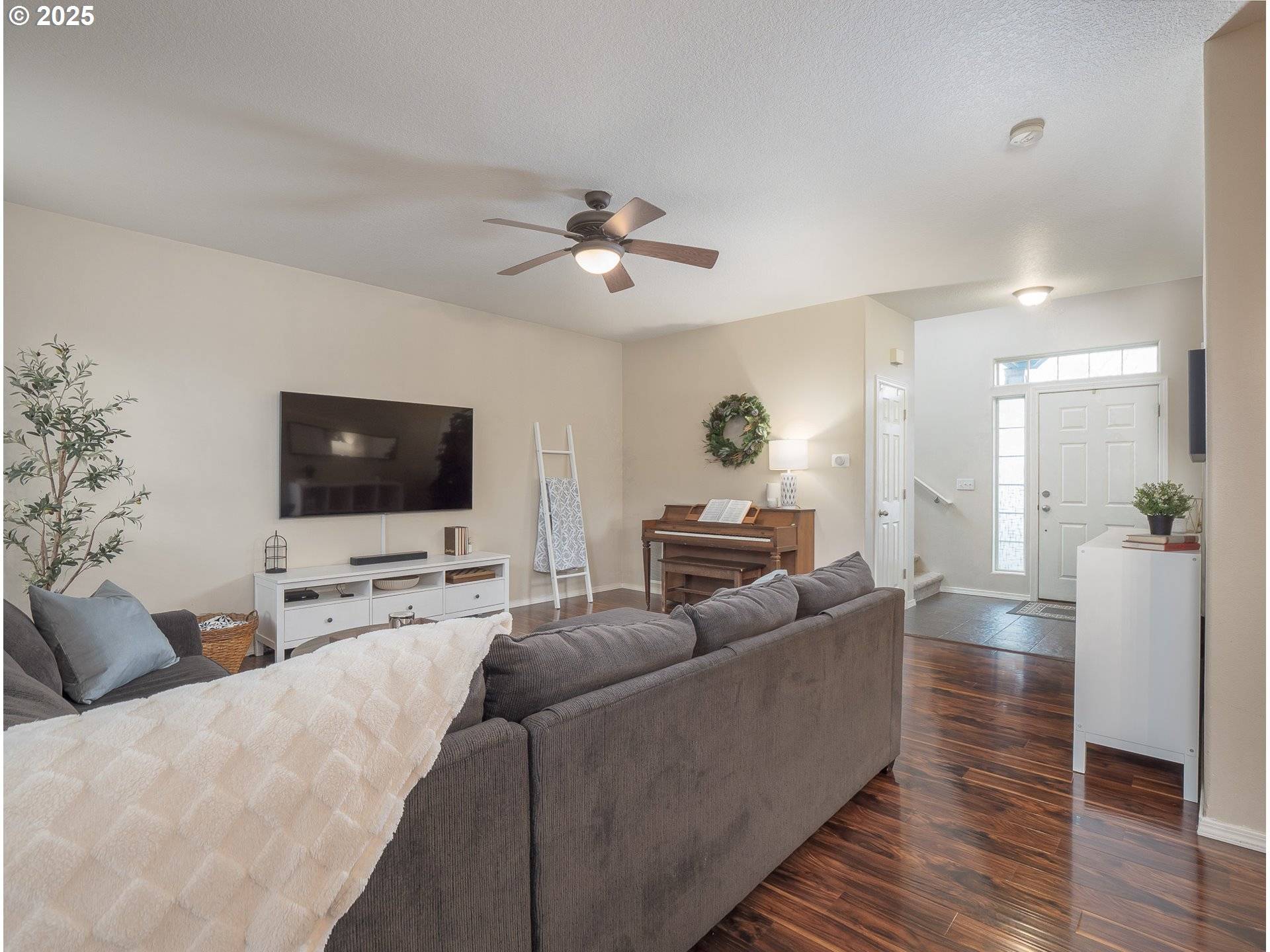 Newberg, OR 97132,121 N BURL ST