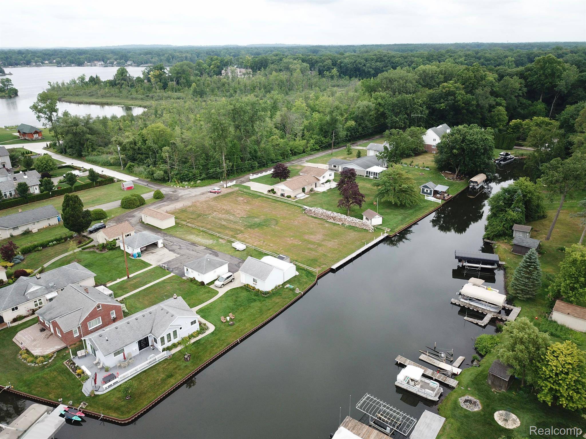 Commerce Twp, MI 48390,000 DRIBURG