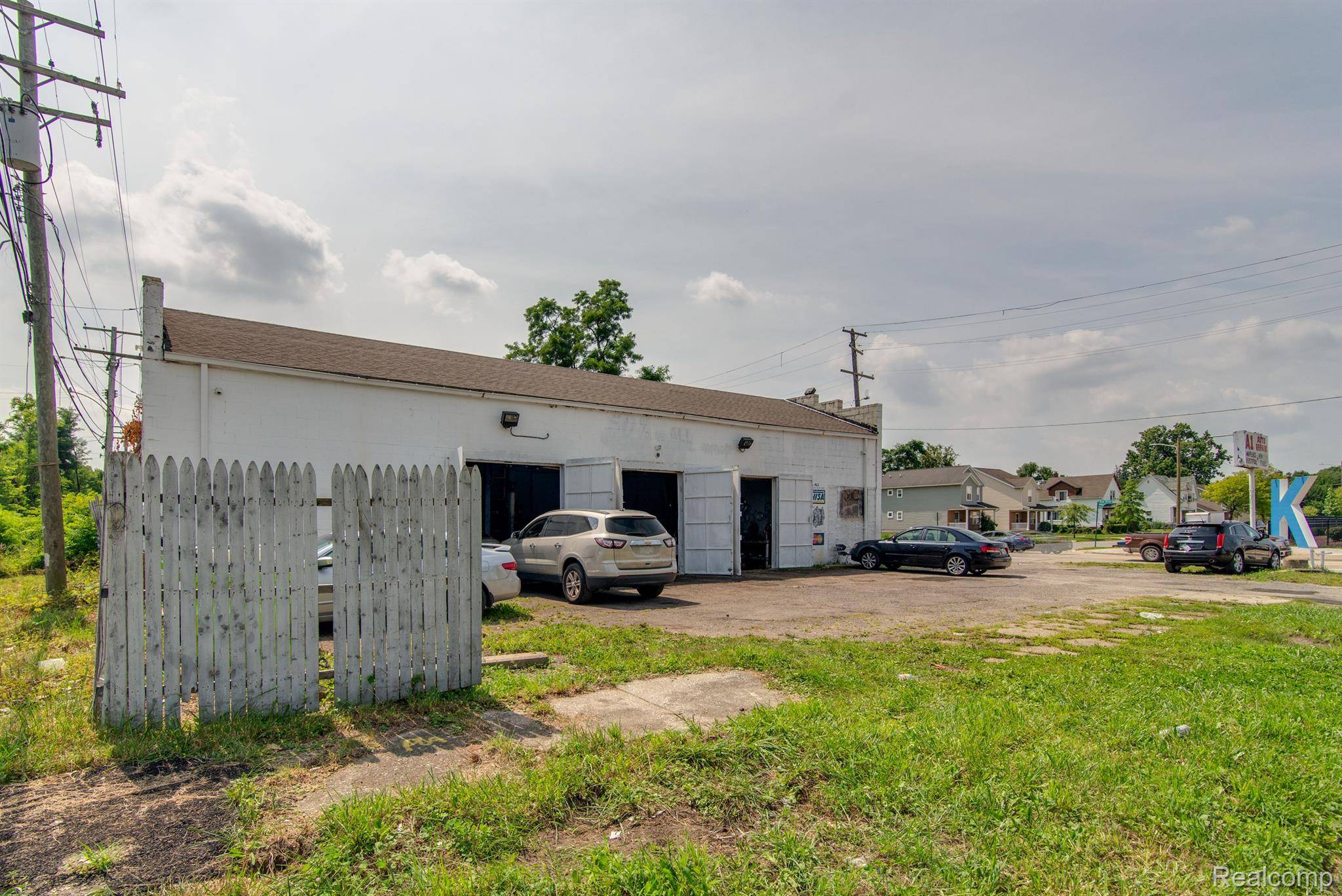 Detroit, MI 48213,5788 Van Dyke ST