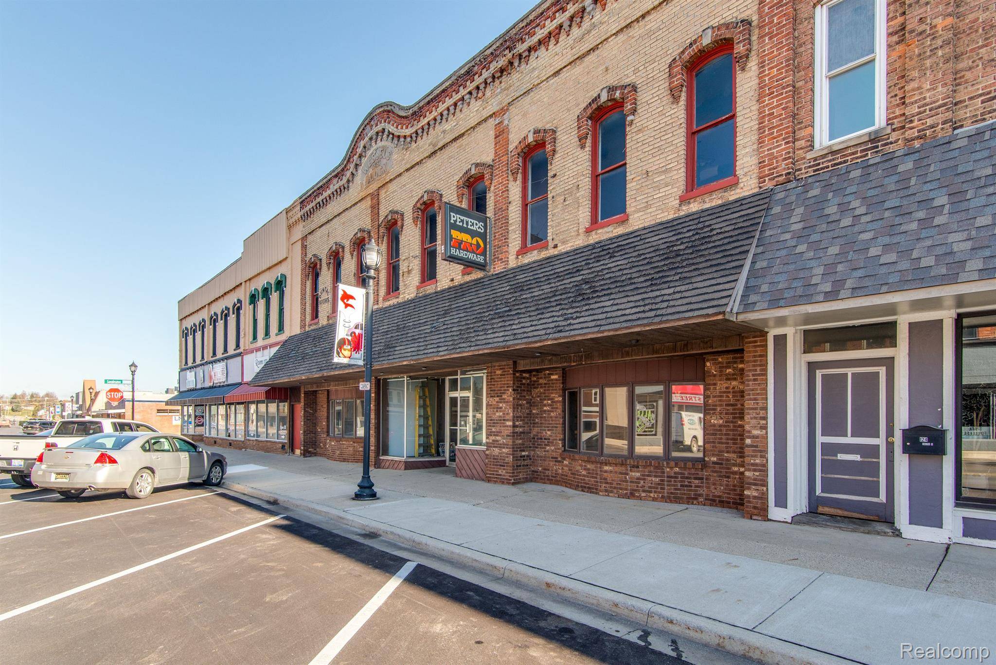 Saint Louis, MI 48880,128 N MILL ST