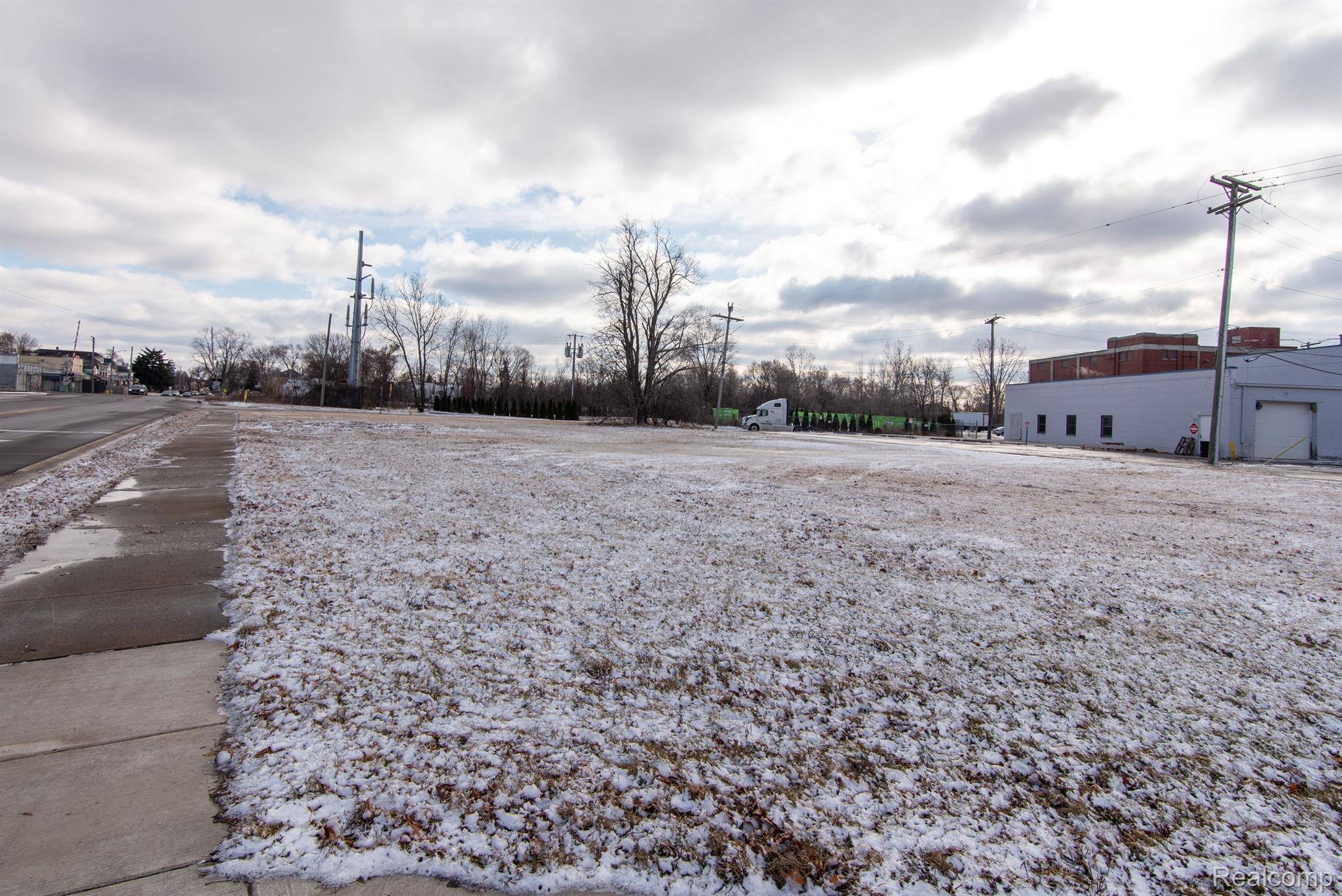 8511 LONYO ST, Dearborn, MI 48126