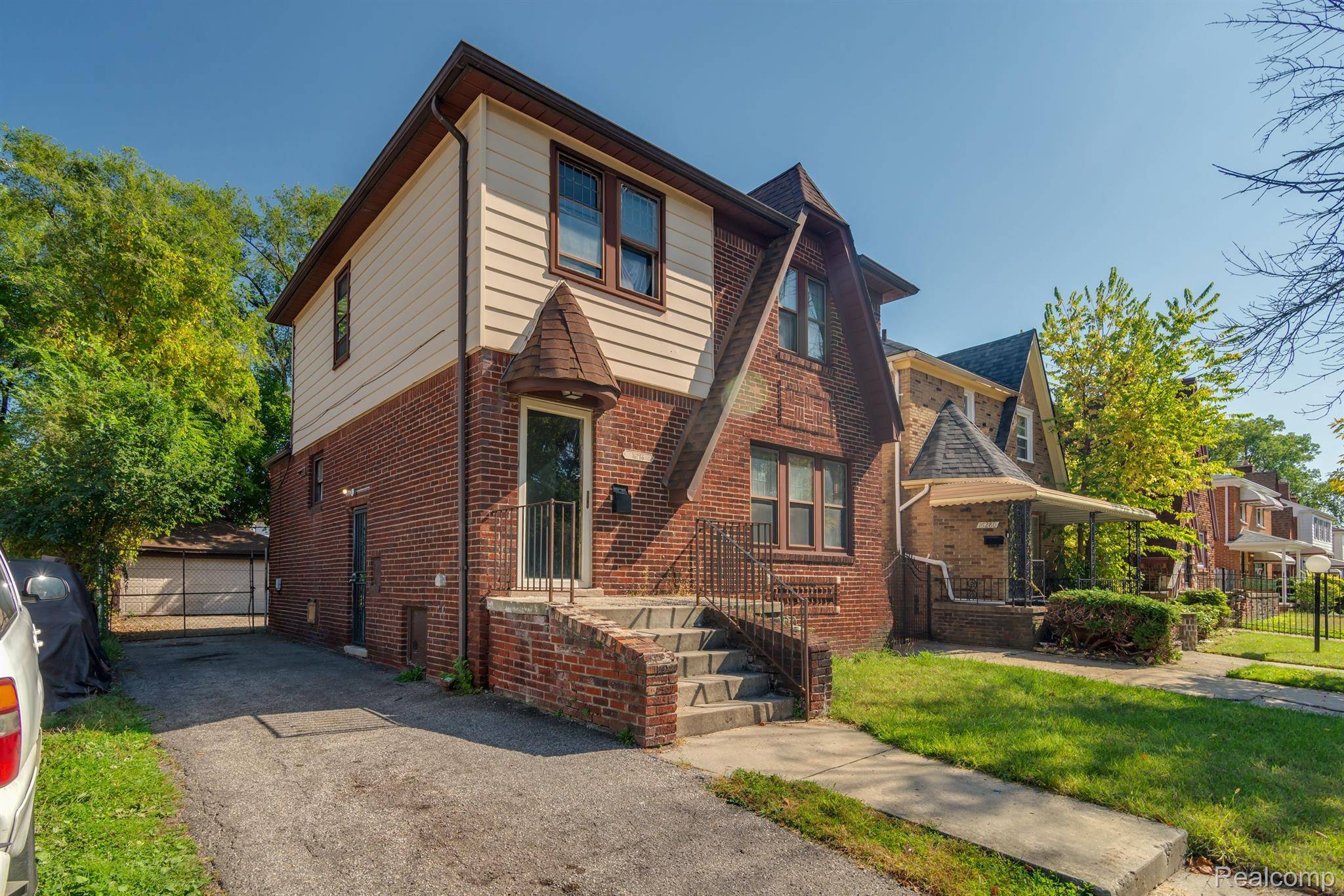 Detroit, MI 48221,16286 MENDOTA ST