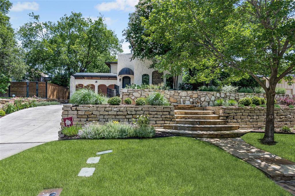 Fort Worth, TX 76109,3177 Westcliff Road W