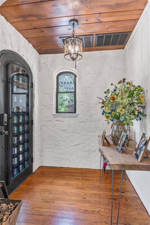 Fort Worth, TX 76109,3177 Westcliff Road W