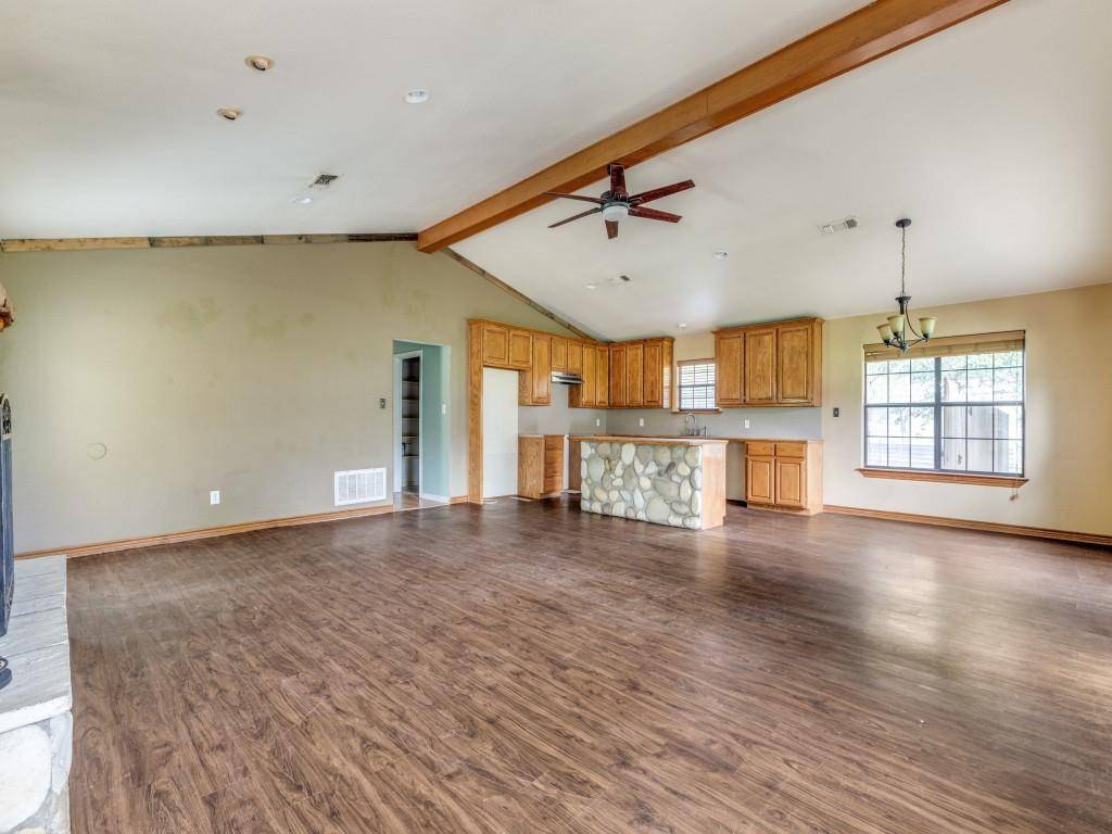 Whitesboro, TX 76273,14279 FM 678