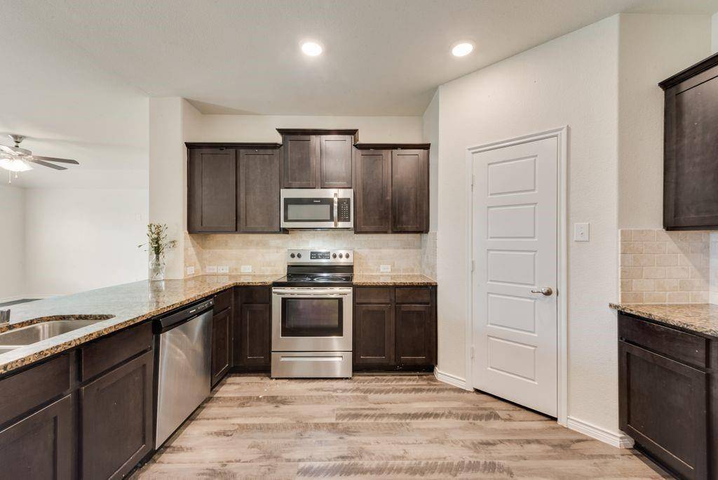 Royse City, TX 75189,112 Lazy Berry Way