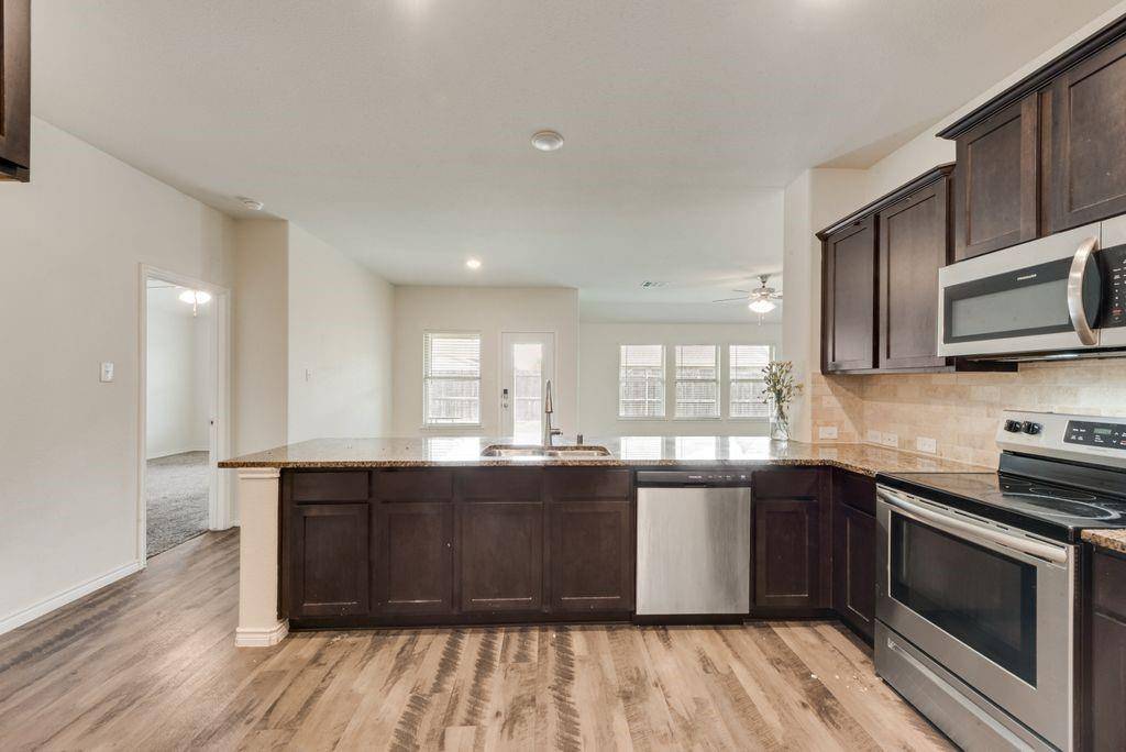 Royse City, TX 75189,112 Lazy Berry Way