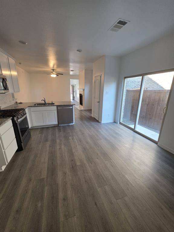 Forney, TX 75126,2126 Hobby Drive