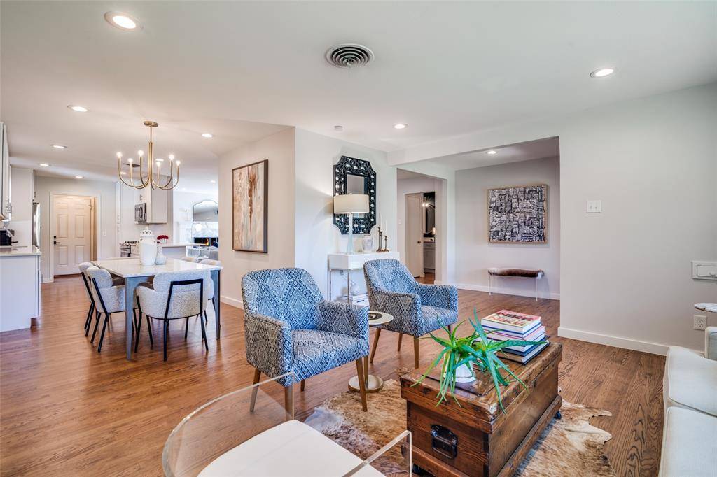 2352 Fenestra Drive, Dallas, TX 75228