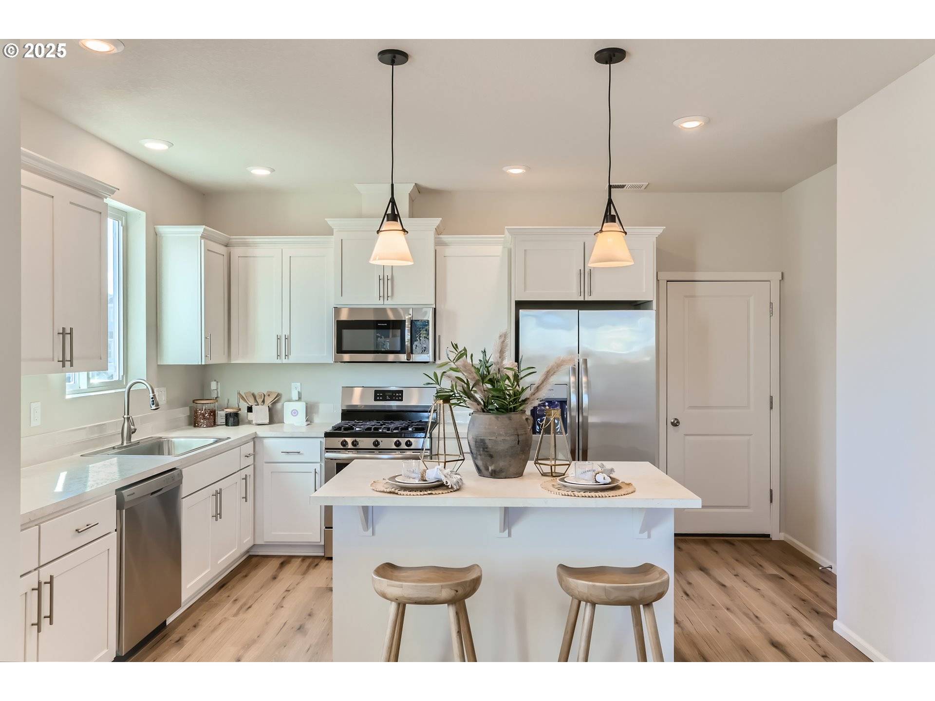 North Plains, OR 97133,11331 NW Main ST