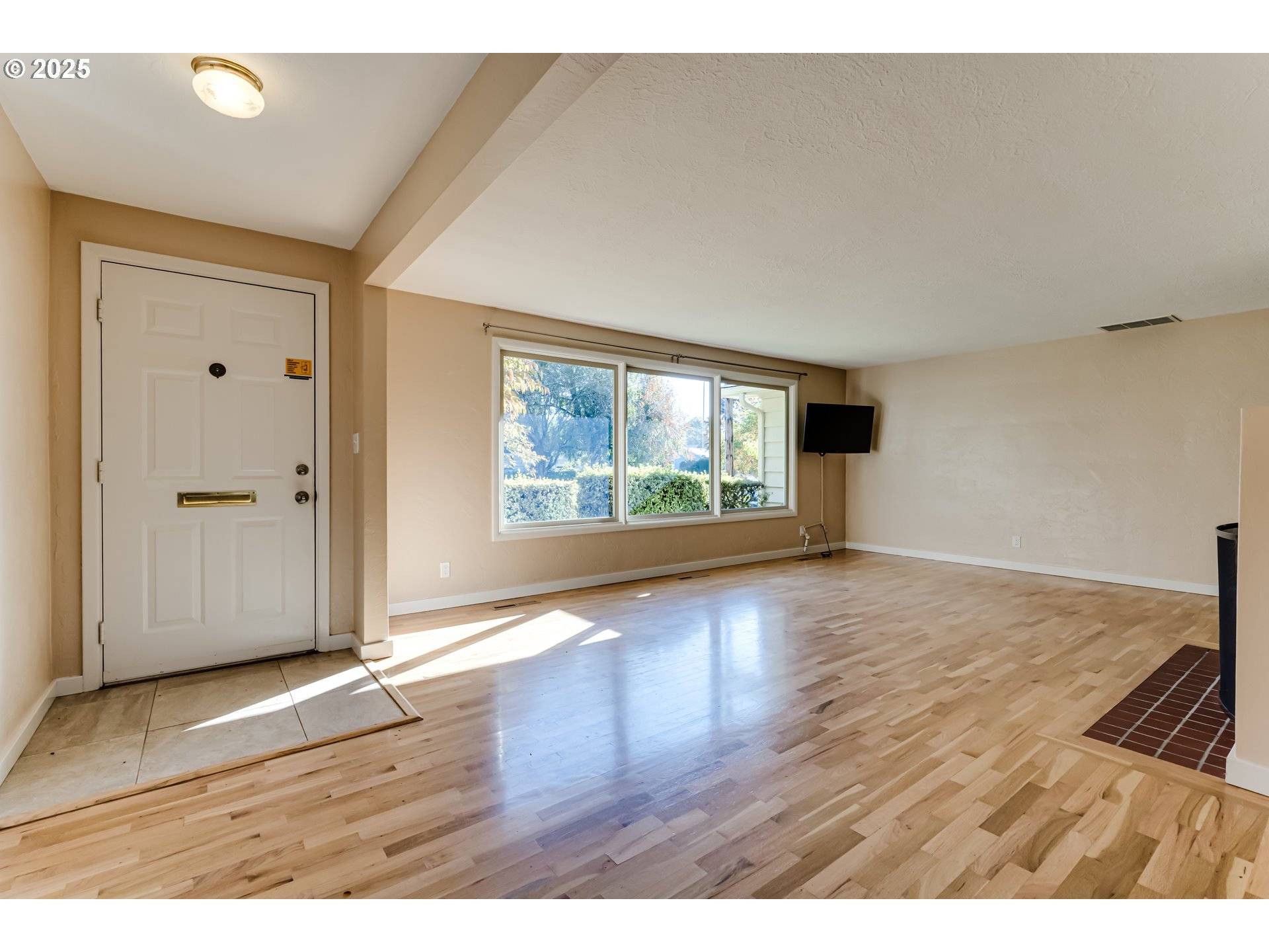 Eugene, OR 97401,529 ANTELOPE WAY