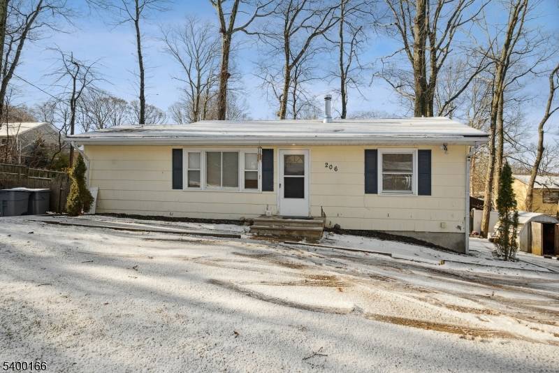 Hopatcong Boro, NJ 07843,206 Brooklyn Mountain Rd