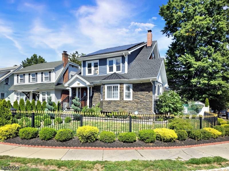 Belleville Twp., NJ 07109,64 Van Houten Pl