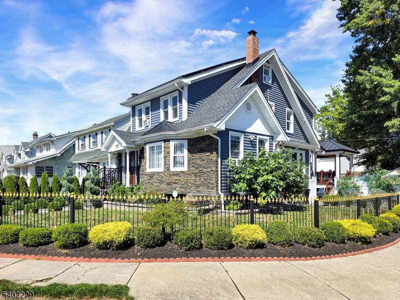 Belleville Twp., NJ 07109,64 Van Houten Pl