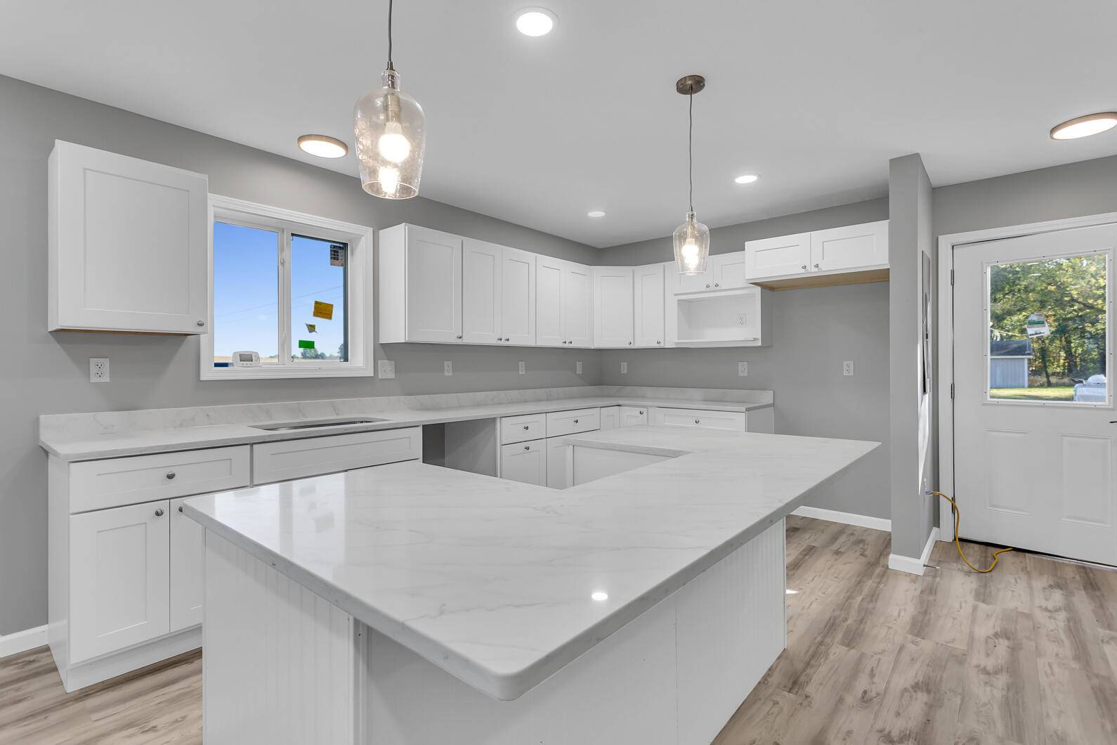 Jackson, MI 49202,1422 Cooper ST