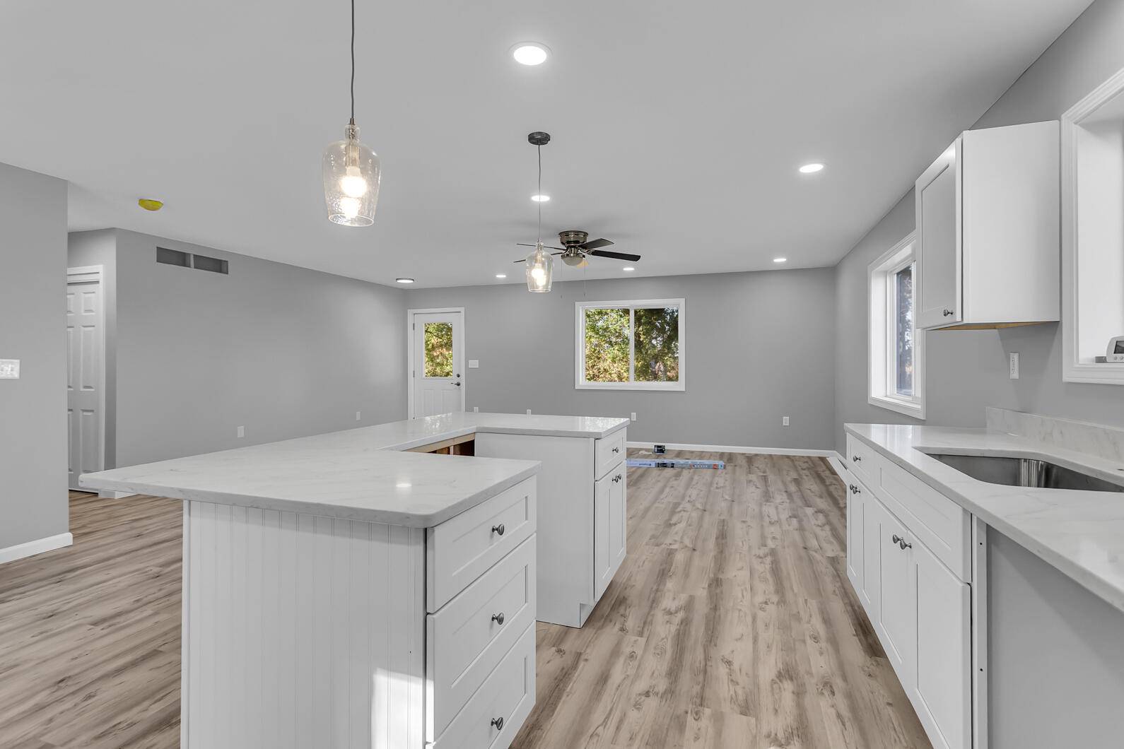 Jackson, MI 49202,1422 Cooper ST