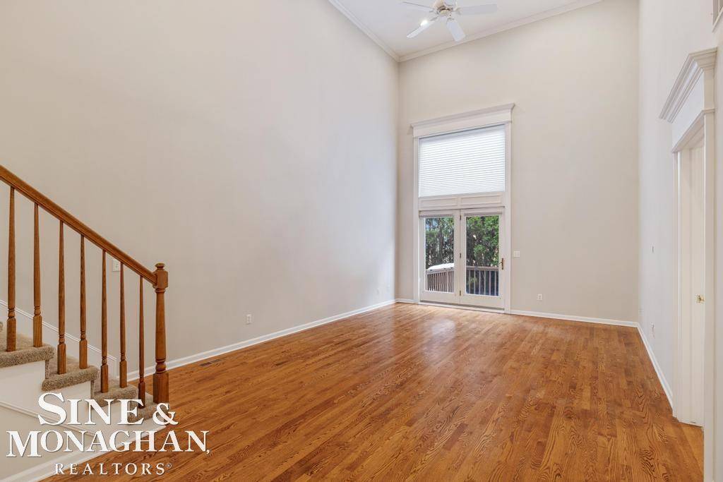 Royal Oak, MI 48073,3327 Nell Rose CT