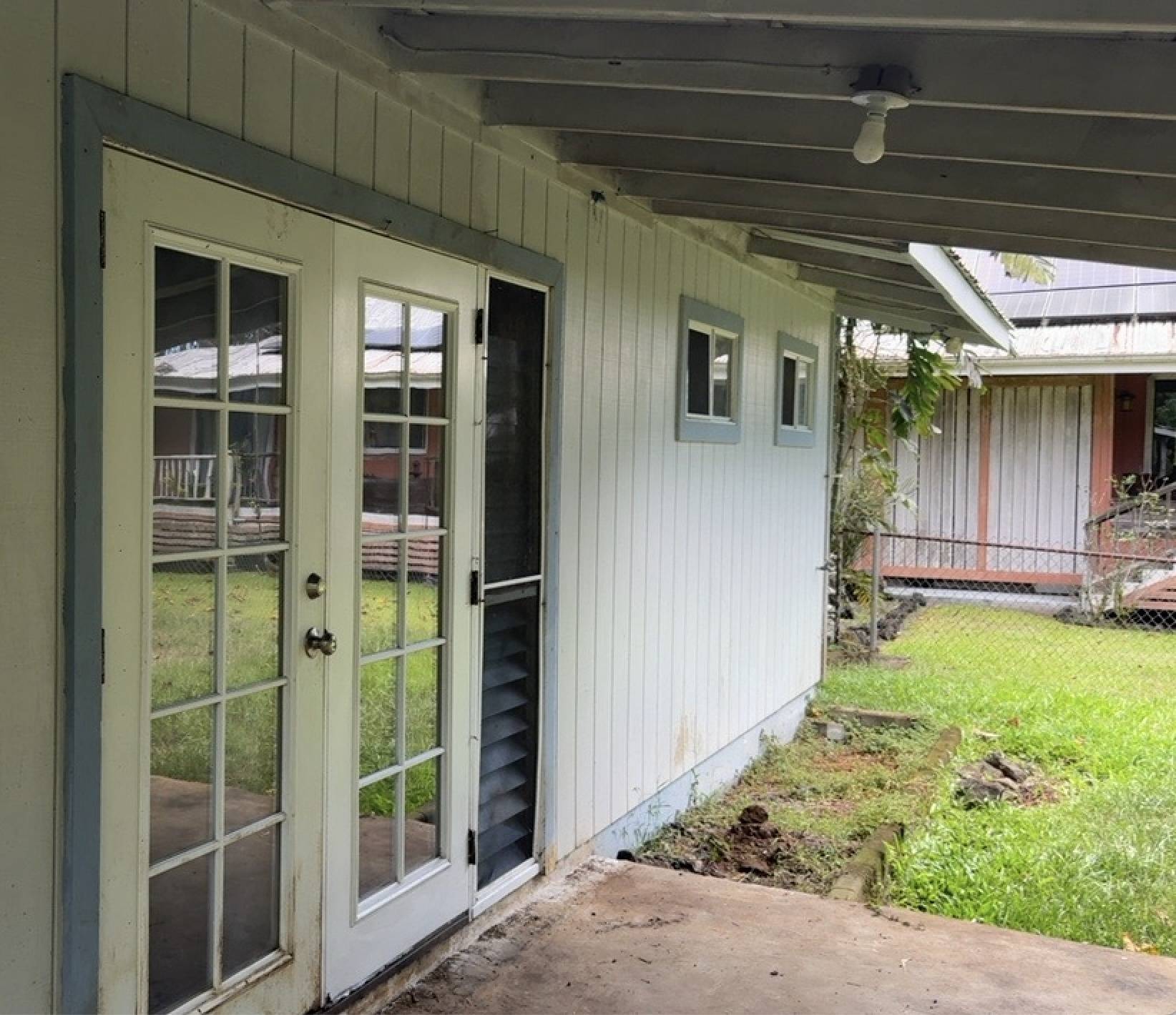 Pahoa, HI 96778,15-2713 MANALO ST