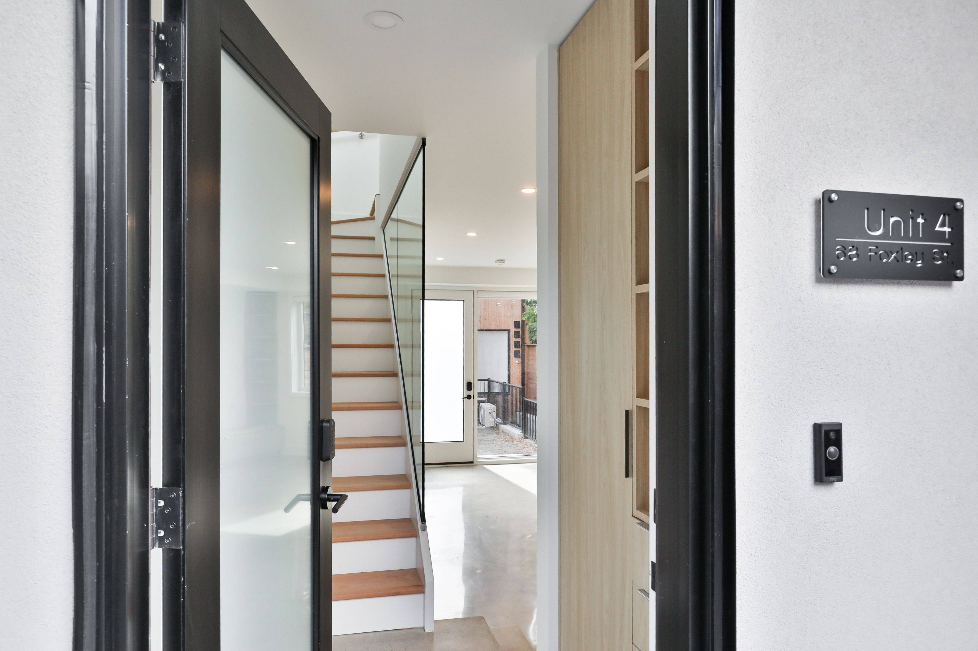 Toronto C01, ON M6J 1R2,68 Foxley ST #Laneway - Unit #4