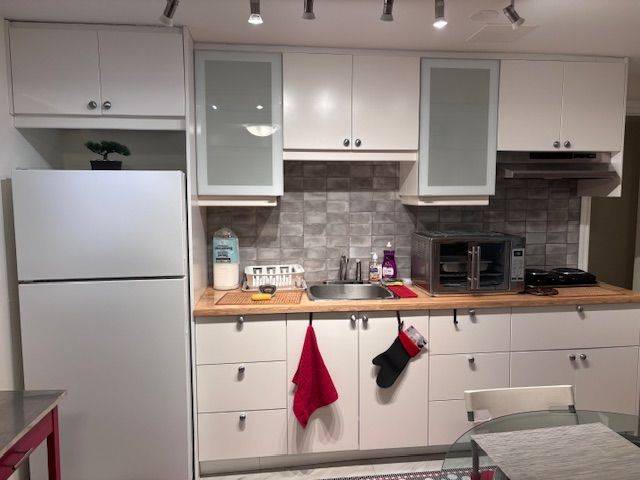 Toronto E05, ON M1W 2N2,72 Dusay PL #21