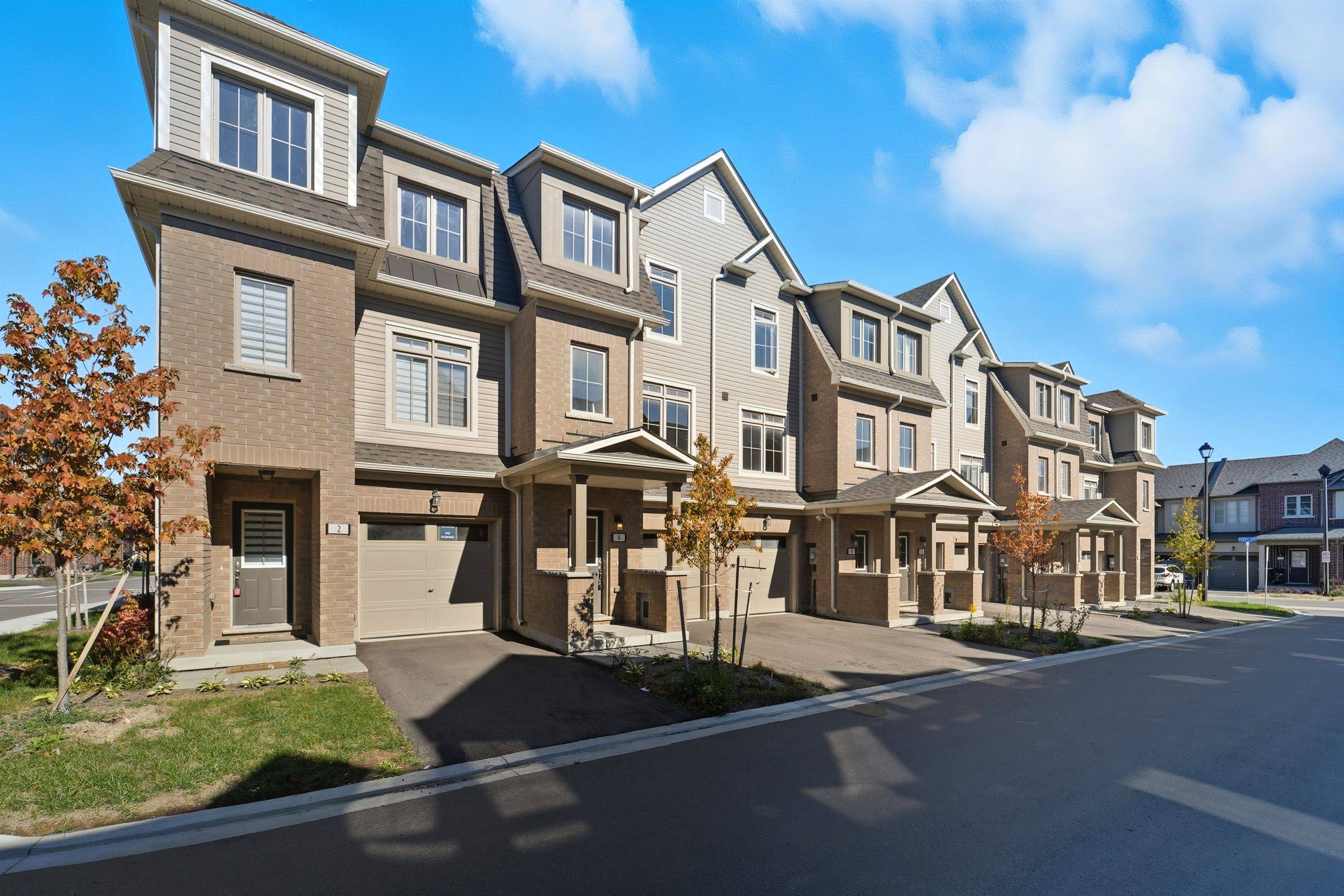 Clarington, ON L1E 0H8,6 Malone LN