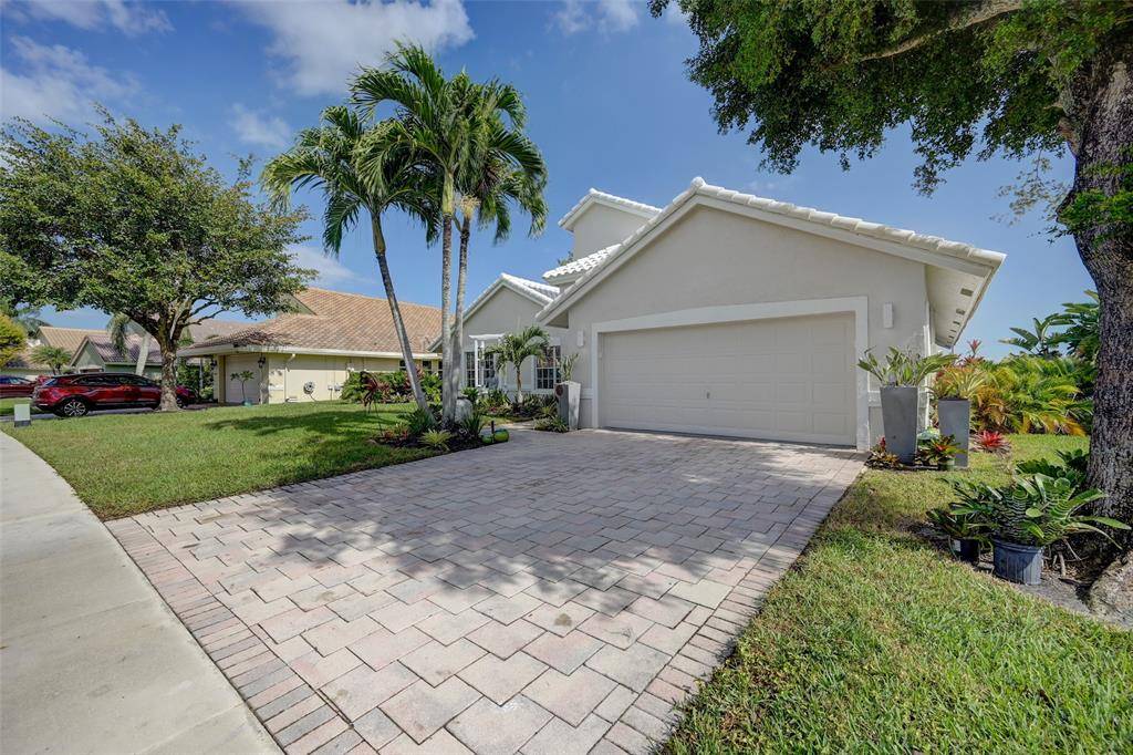 Boynton Beach, FL 33437,6014 Golf Villas Dr