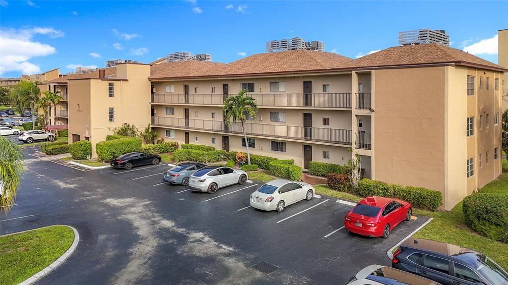 Lauderhill, FL 33351,7750 NW 50th St #106