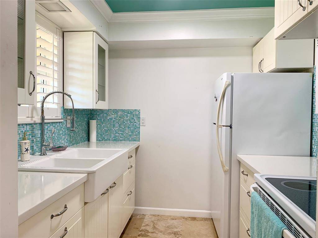 Boca Raton, FL 33432,930 Osceola Drive #2