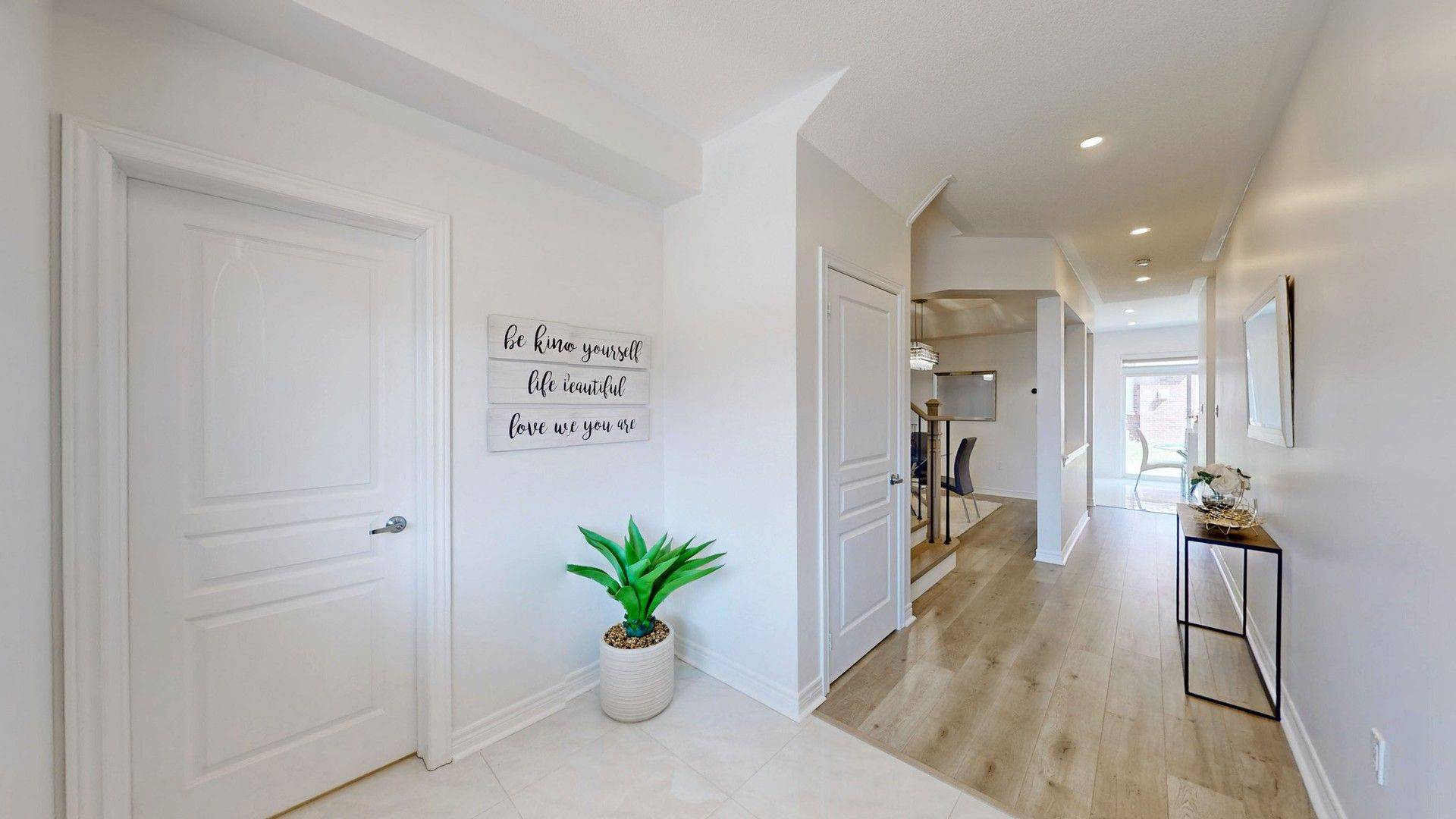 Georgina, ON L4P 0C2,22 Bostock DR