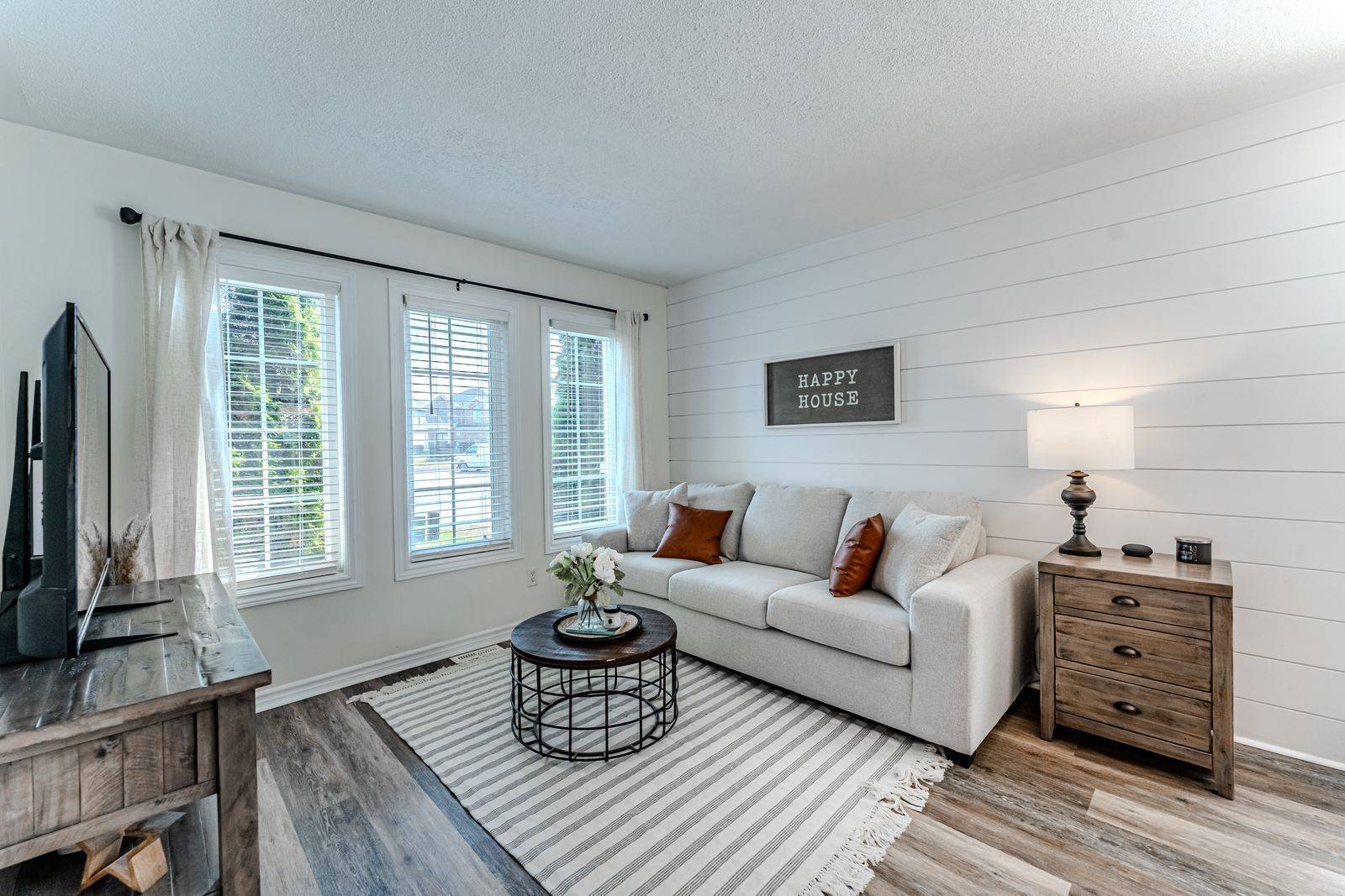 Barrie, ON L4M 7J1,14 Regina RD