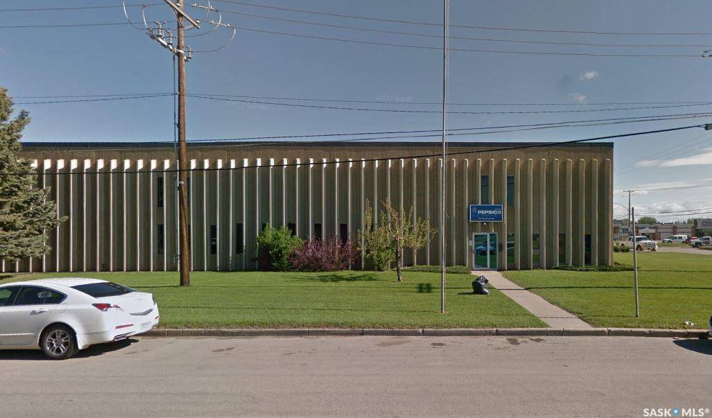 Saskatoon, SK S7K 3V1,830 43rd STREET E