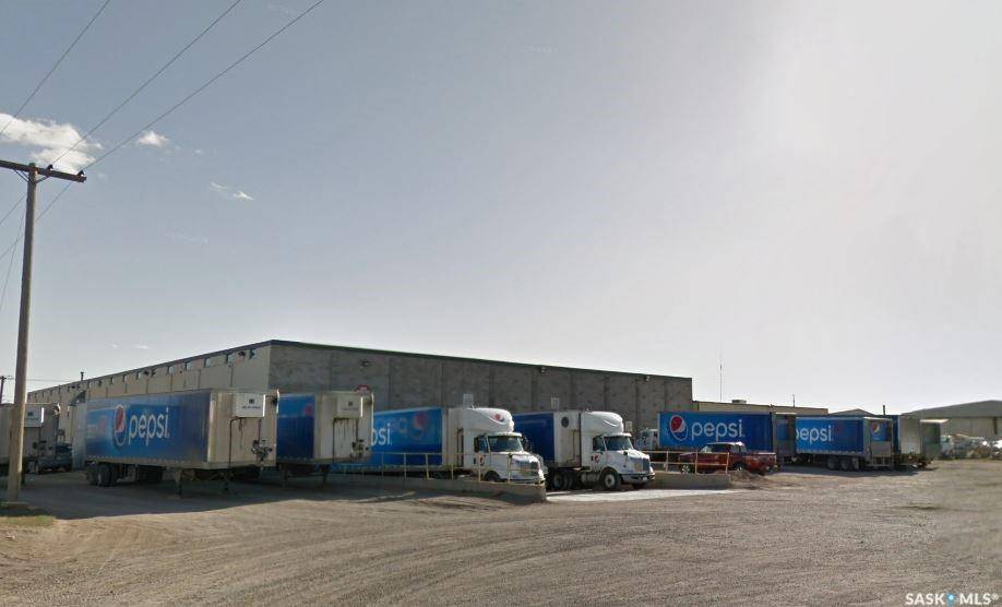 Saskatoon, SK S7K 3V1,830 43rd STREET E