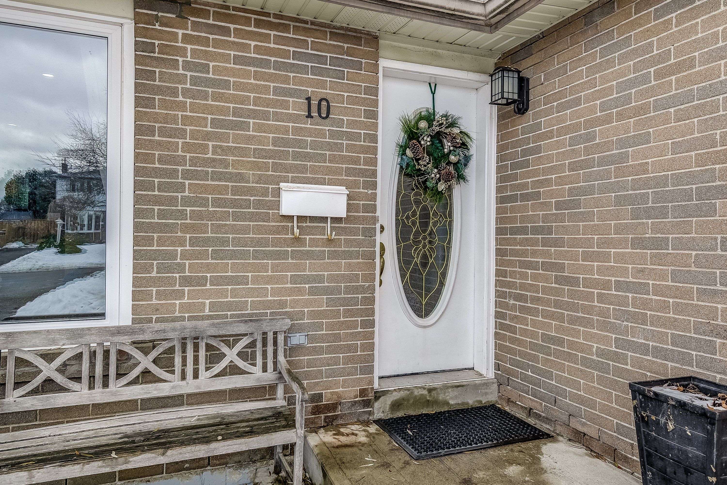 Brampton, ON L6T 3M3,10 Evesham CRES